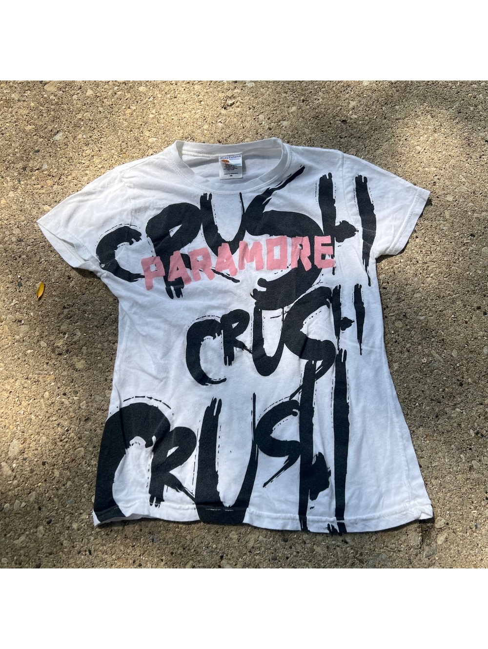 Vintage Y2K hot topic crush crush crush paramore baby tee